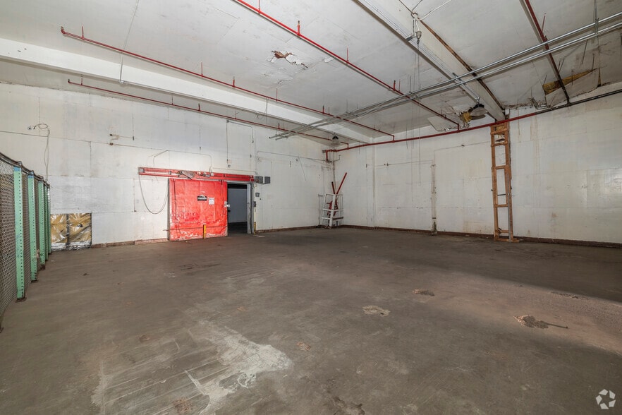 More Photos Of 962-972 87th Ave, Oakland Manufacturing For Lease