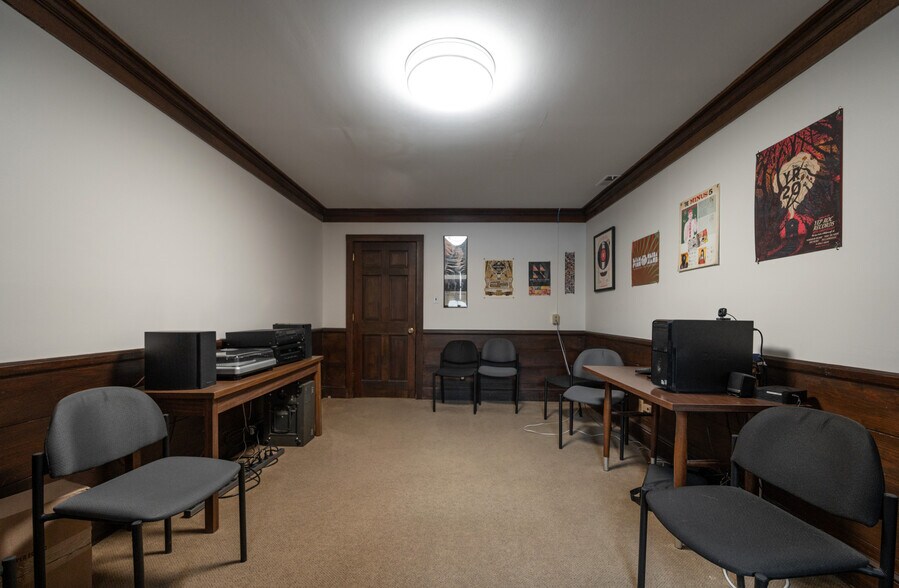 More Photos Of 110 N Churton St, Hillsborough Office For Sale