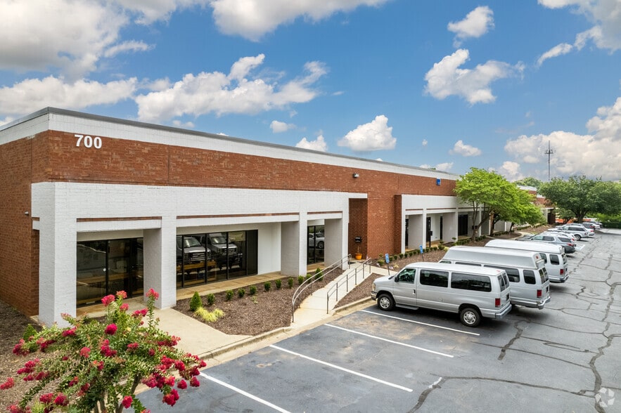 More Photos Of 1395 S Marietta Pky SE, Marietta Unknown For Lease