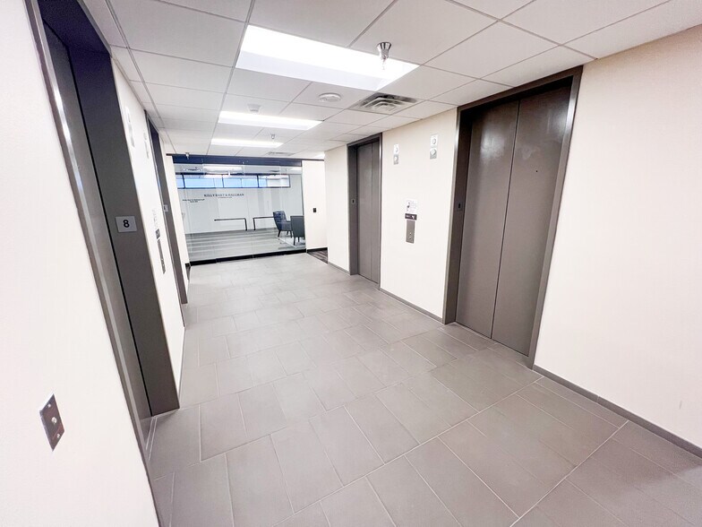 More Photos Of 500 W Illinois Ave, Midland Office For Lease