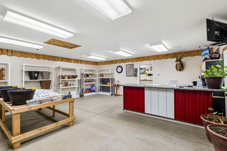 More Photos Of 3220 McCartney Rd, Youngstown General Retail For Sale