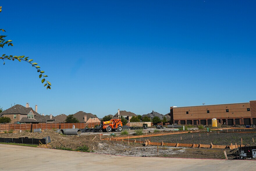 More Photos Of 8401 Judges Way, Frisco Storefront For Lease