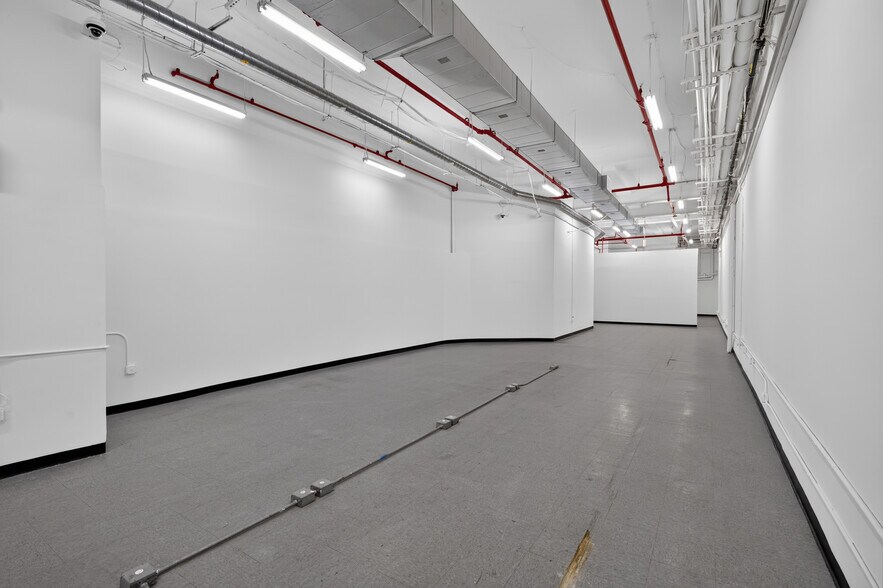 More Photos Of 356 Broadway, New York Apartments For Lease