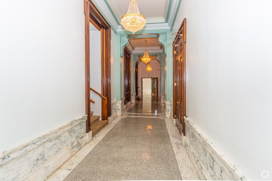 More Photos Of 298 24th St, Ogden Office Residential For Lease