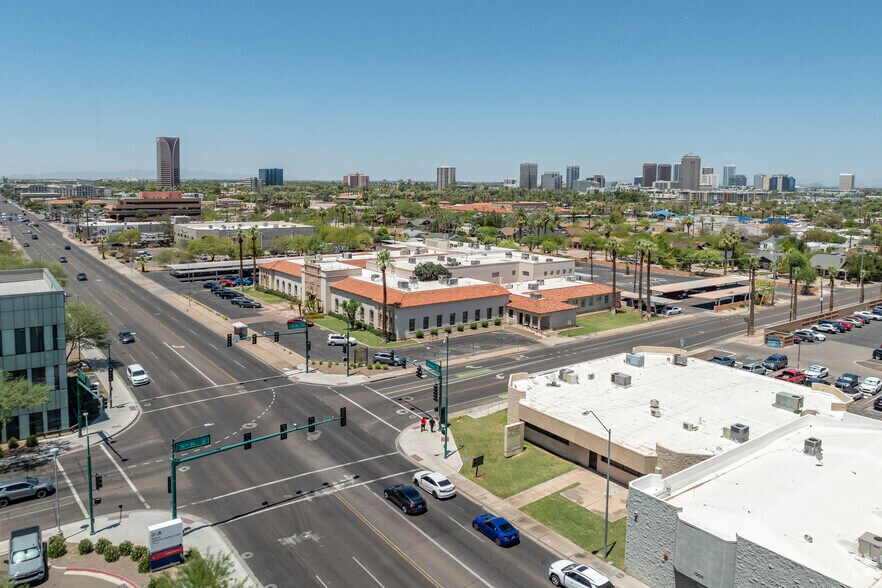 More Photos Of 926 E McDowell Rd, Phoenix Medical For Lease