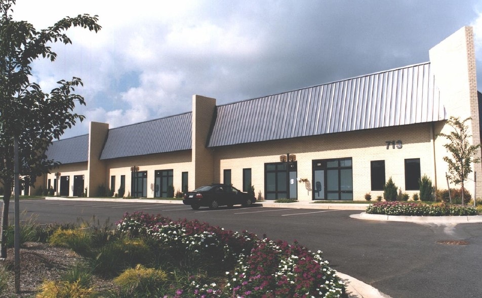 More Photos Of 713 E Ordnance Rd, Baltimore Unknown For Lease