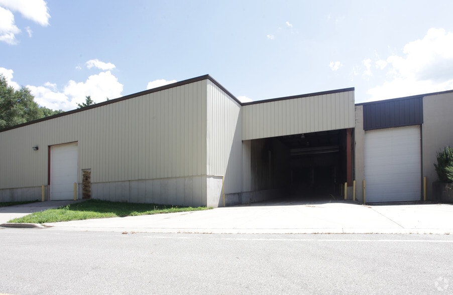 More Photos Of 39 State St, Middleville Manufacturing For Lease