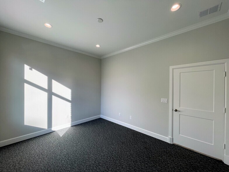 More Photos Of 7700 Preston Rd, Frisco Medical For Lease