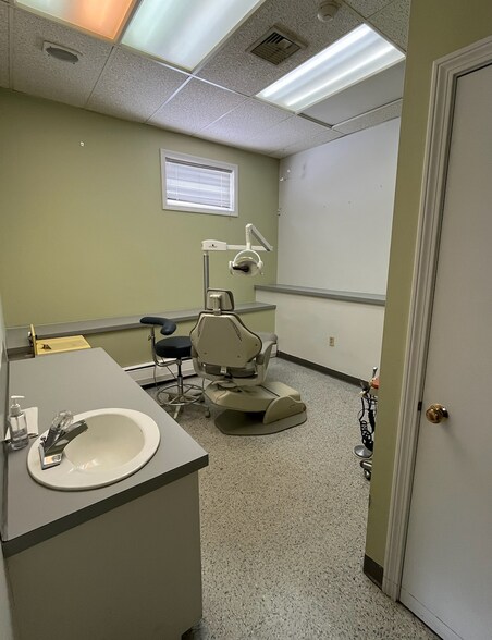 More Photos Of 260 Main St, Portland Medical For Lease
