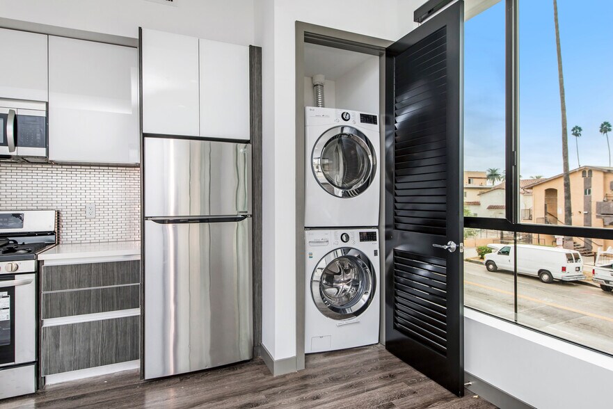 More Photos Of 644 N Normandie Ave, Los Angeles Apartments For Sale