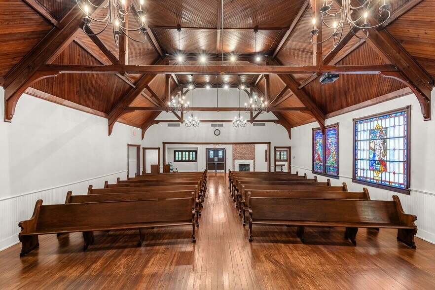 More Photos Of 1824 S Harbor City Blvd, Melbourne Religious Facility For Sale