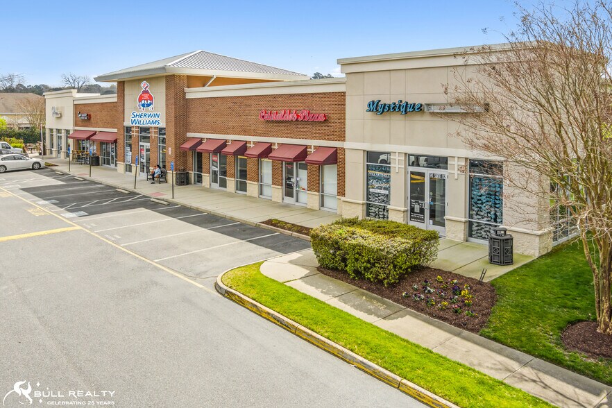 More Photos Of 141 Hillcrest Pky, Chesapeake Freestanding For Lease