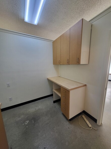 More Photos Of 415 E 3rd Ave, Post Falls Freestanding For Sale