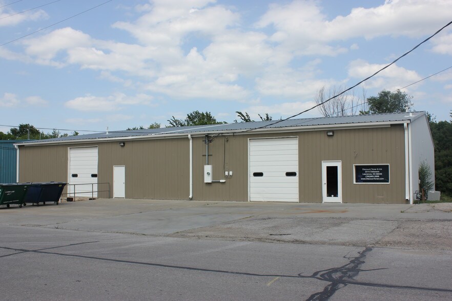 Primary Photo Of 2210 Delaware St, Lawrence Warehouse For Sale