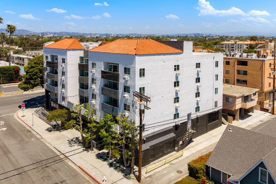 More Photos Of 1400 Venice Blvd, Venice Apartments For Sale