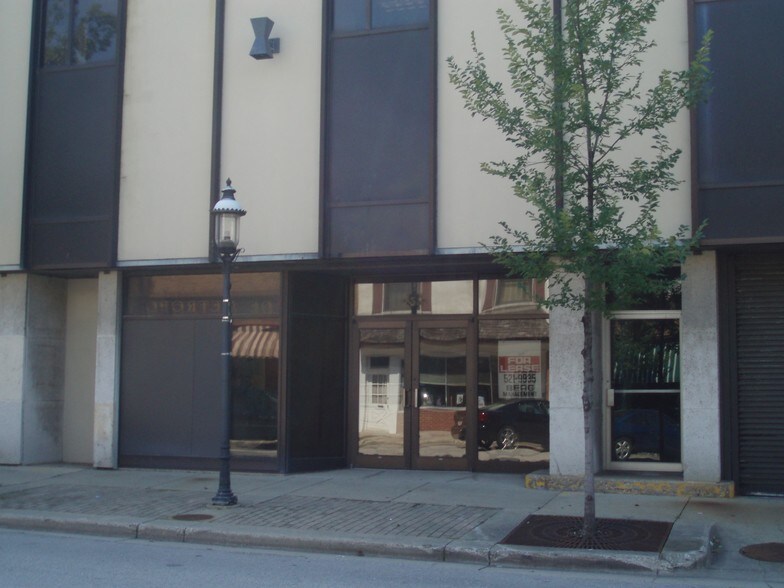 Primary Photo Of 255-257 W Broadway, Waukesha Office For Lease