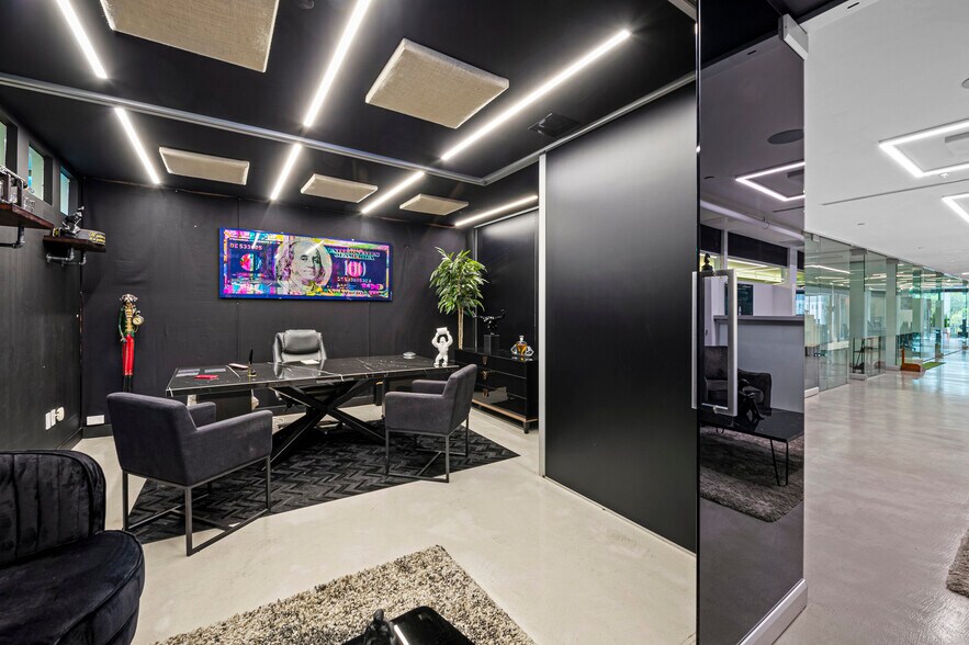 More Photos Of 113 N San Vicente Blvd, Beverly Hills Loft Creative Space For Sale