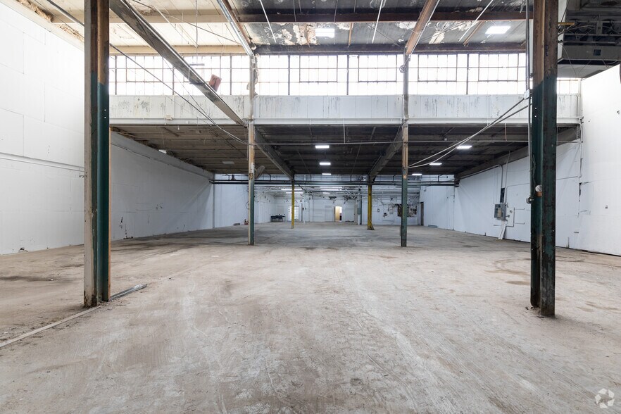 More Photos Of 3 Cass St, Keyport Warehouse For Lease
