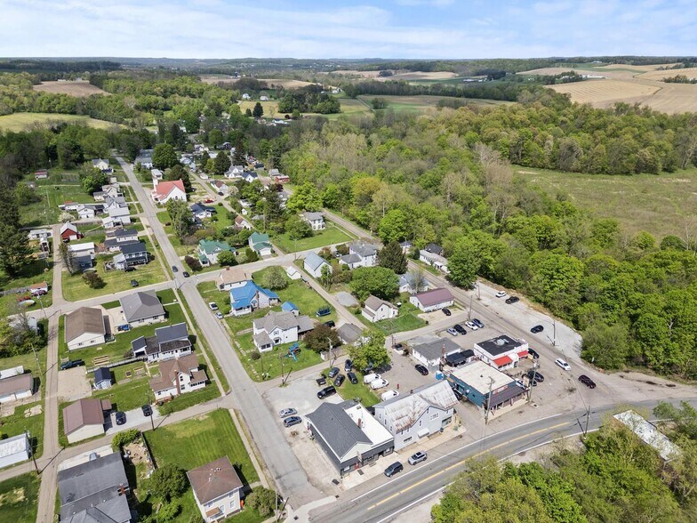 More Photos Of 23359 Coshocton Rd, Howard Storefront For Sale