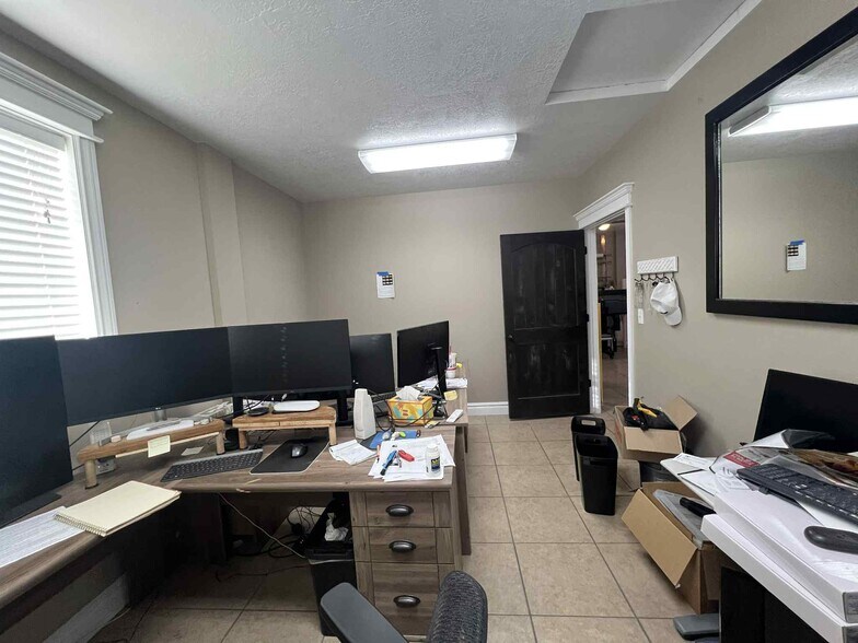 More Photos Of 1339 W 3300 S, Ogden Warehouse For Lease