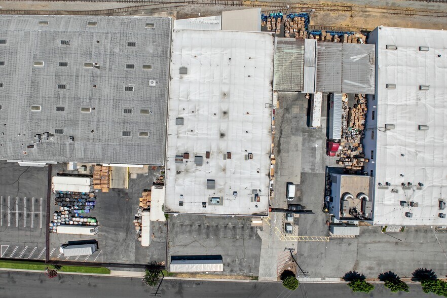 More Photos Of 14233 Gannet St, La Mirada Manufacturing For Lease