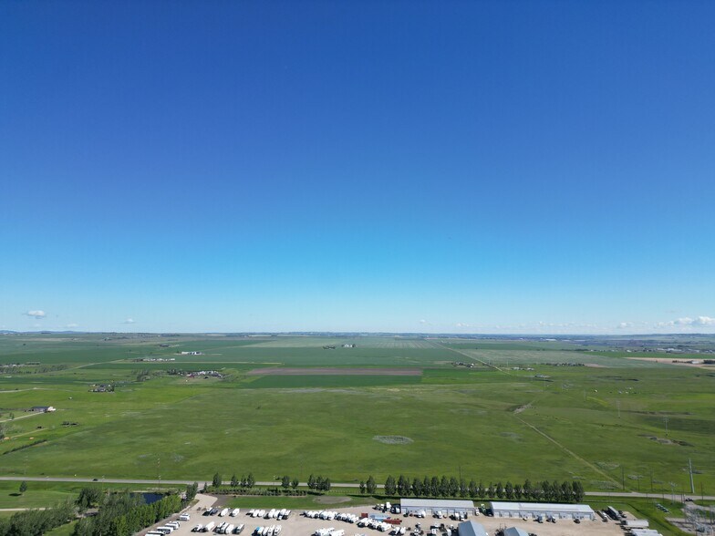More Photos Of SE-14-19-29 W4M, Calgary Land For Sale