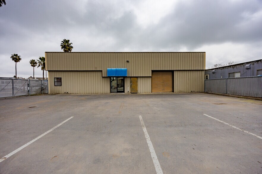 More Photos Of 3218-3220 Santa Rosa Ave, Santa Rosa Service For Lease