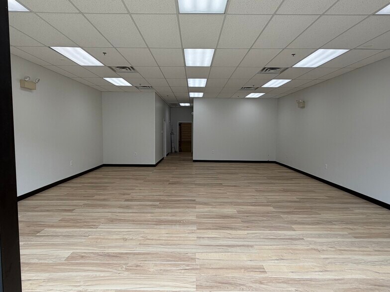 More Photos Of 3619 Richmond Hwy, Stafford Light Distribution For Lease