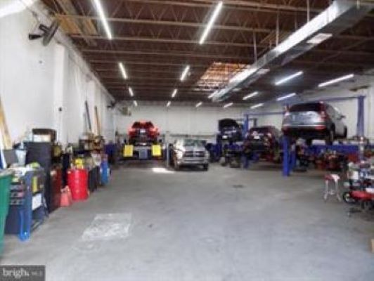 More Photos Of 247 W Cayuga St, Philadelphia Service For Sale