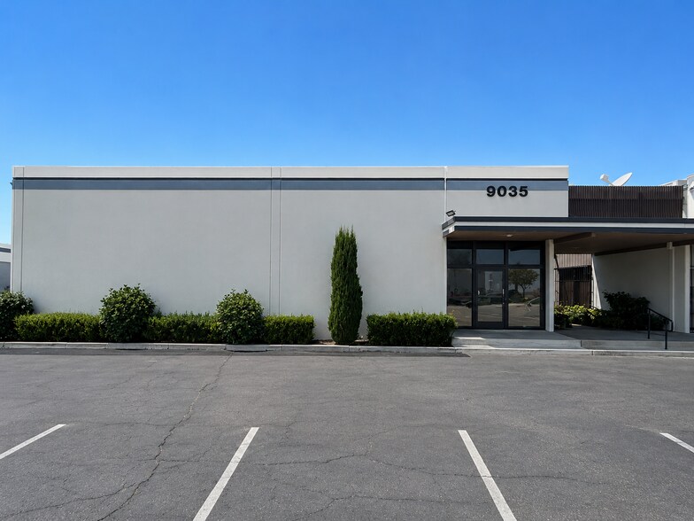 More Photos Of 9035 Eton Ave, Canoga Park Unknown For Lease