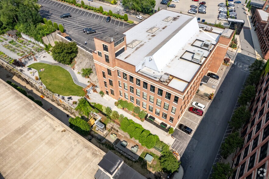 More Photos Of 235 Promenade St, Providence Unknown For Lease