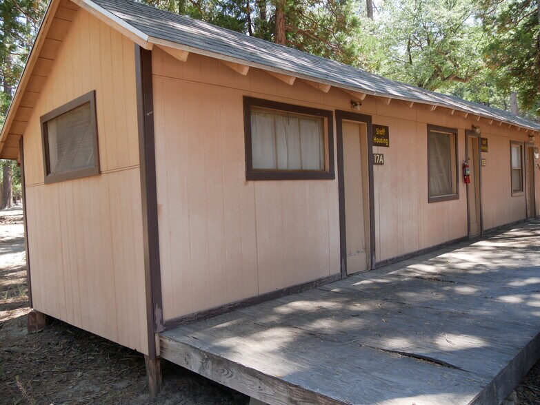 More Photos Of 42193 Seven Oaks Road, Angelus Oaks Specialty For Sale