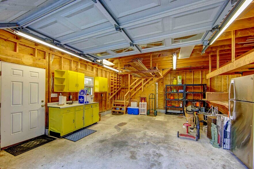 More Photos Of 113 Robert Bruce dr, Manteo Flex For Sale