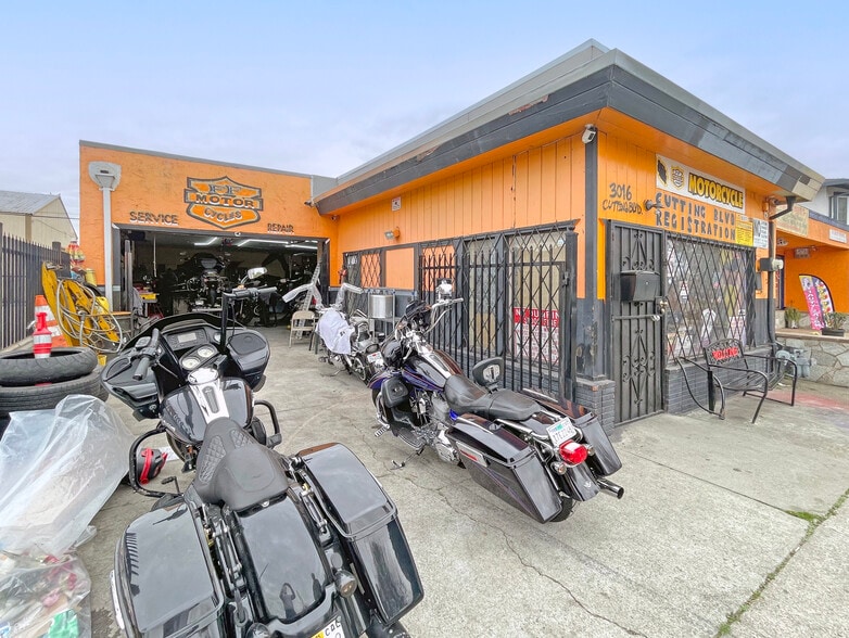 Primary Photo Of 3016 Cutting Blvd, Richmond Storefront Retail Residential For Lease