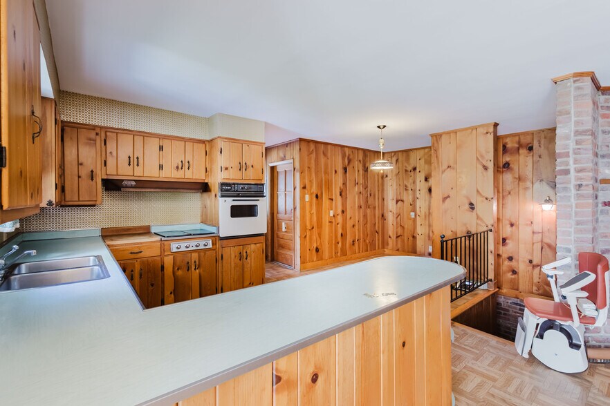 More Photos Of 3025 Breckenwood Dr, Lexington Multifamily For Sale