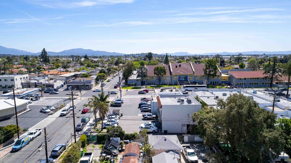 More Photos Of 1108 5th St, San Fernando Storefront Retail Office For Sale