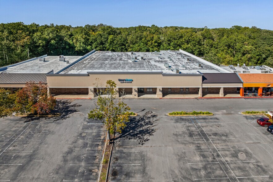 Primary Photo Of 100 Ecor Rouge Pl Shop Ctr, Fairhope Self Storage For Lease