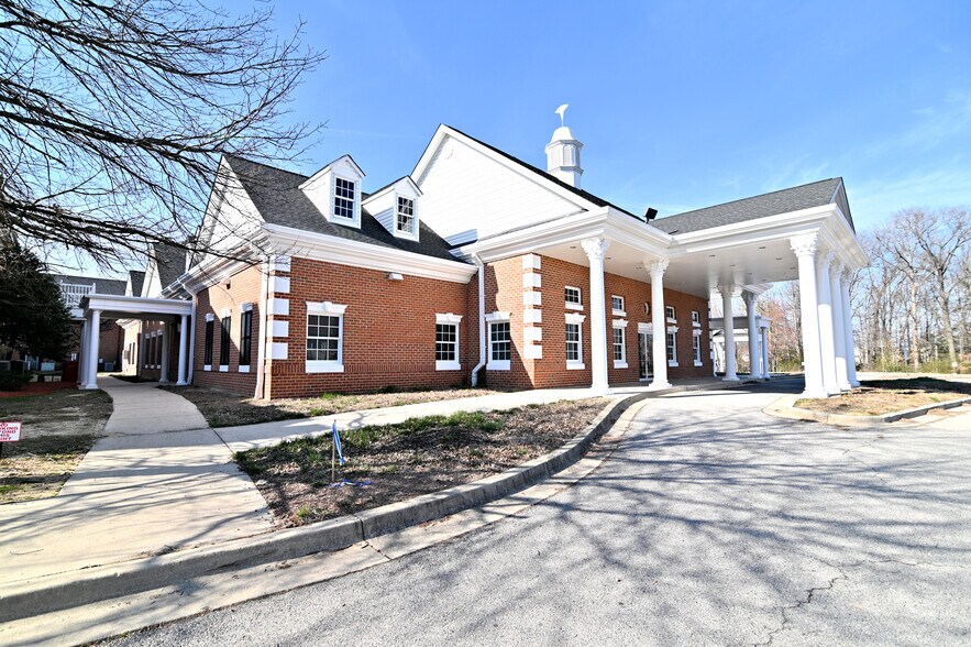 More Photos Of 11360 Pembrooke Sq, Waldorf Medical For Lease