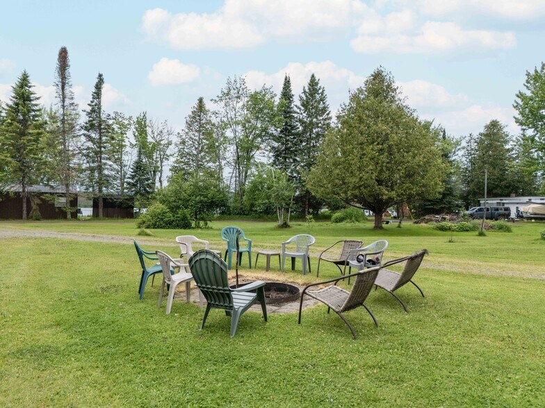 More Photos Of 229 E Lake Emily Rd, Crystal Falls Trailer Camper Park For Sale