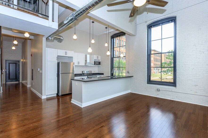 More Photos Of 811-827 Court St, Utica Apartments For Lease