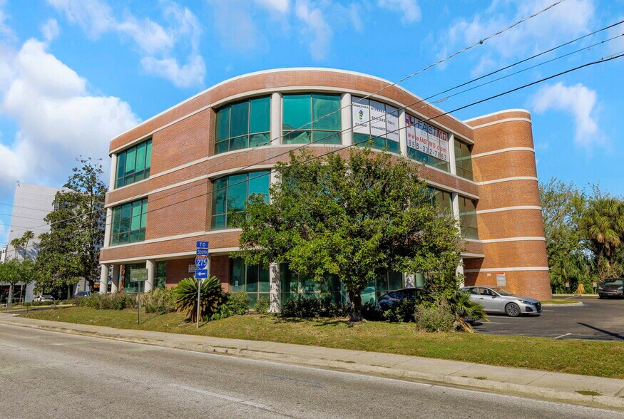 More Photos Of 701 N Westshore Blvd, Tampa Coworking Space