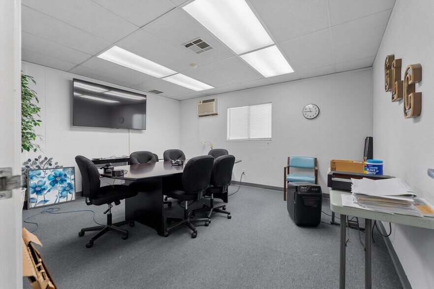 More Photos Of 3700 W Avenue L, Lancaster Schools For Lease
