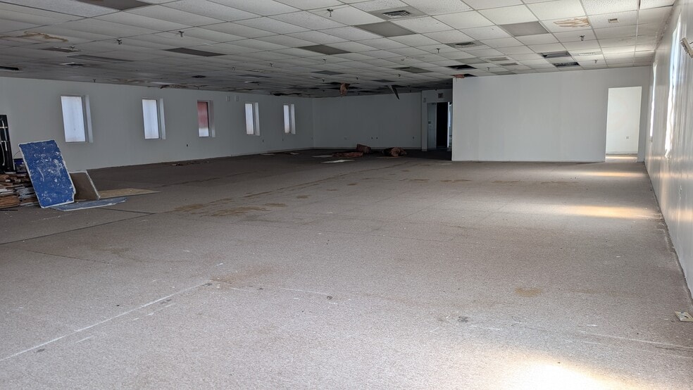 More Photos Of 1088 Boston Post Rd, West Haven Unknown For Lease