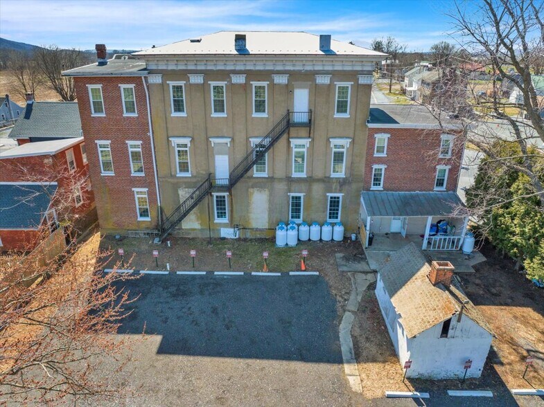 More Photos Of 2693 W Philadelphia Ave, Oley Multifamily For Sale