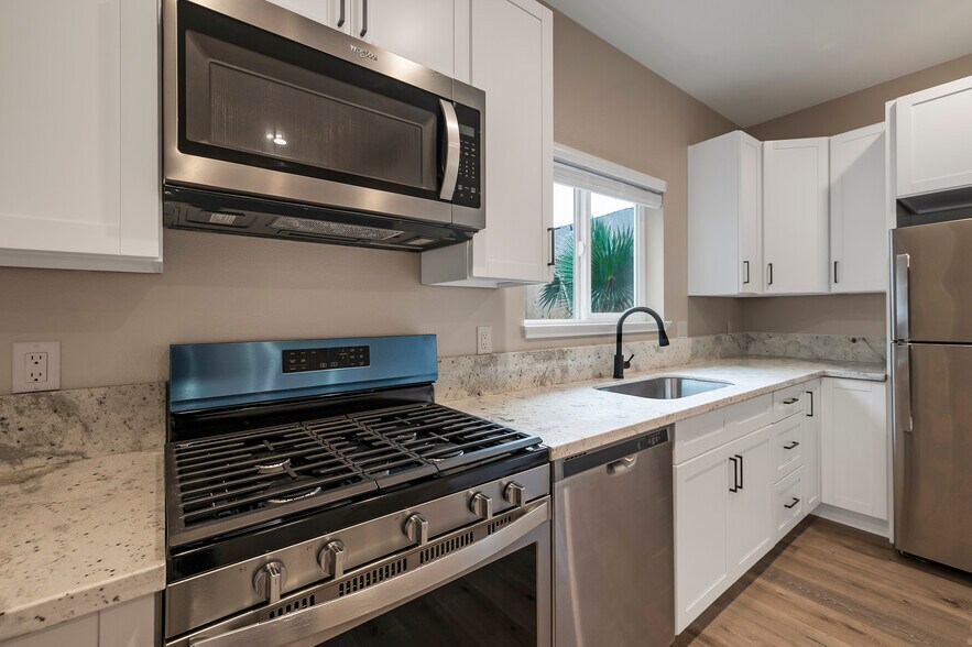 More Photos Of 1122 Stewart Ave, Chico Apartments For Sale