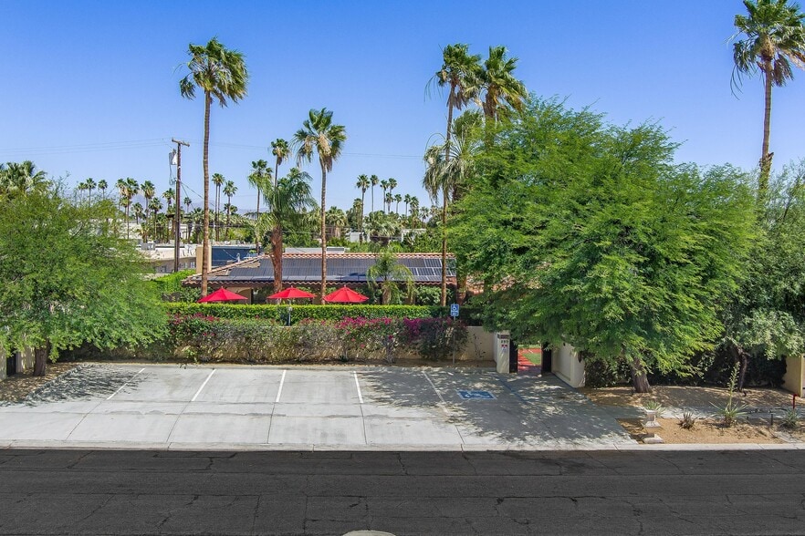 More Photos Of 520 Chuckwalla Rd, Palm Springs Apartments For Sale