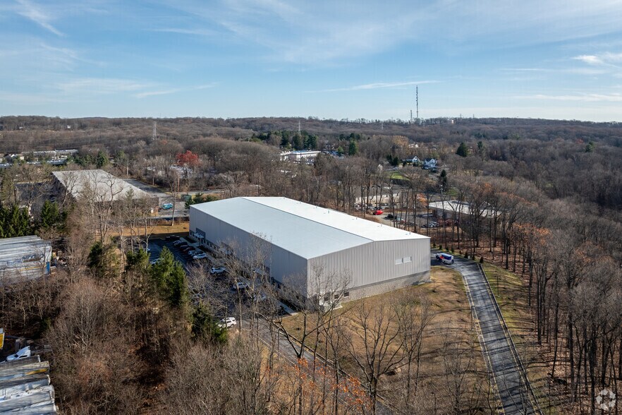 More Photos Of 11 Aspen Dr, Randolph Flex For Lease