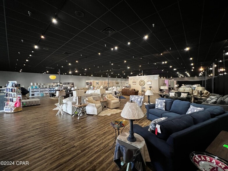 More Photos Of 7157 Front Beach Rd, Panama City Freestanding For Lease