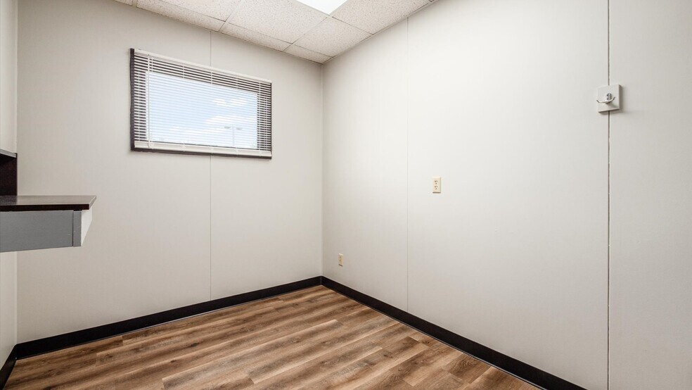 More Photos Of 830 Bethesda Dr, Zanesville Medical For Sale