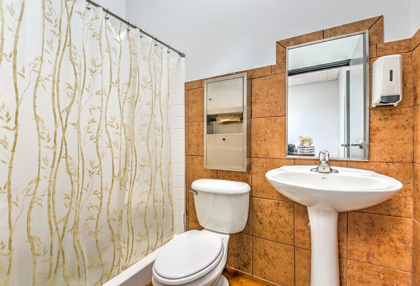 More Photos Of 2740 Homestead Rd, Pahrump Healthcare For Sale